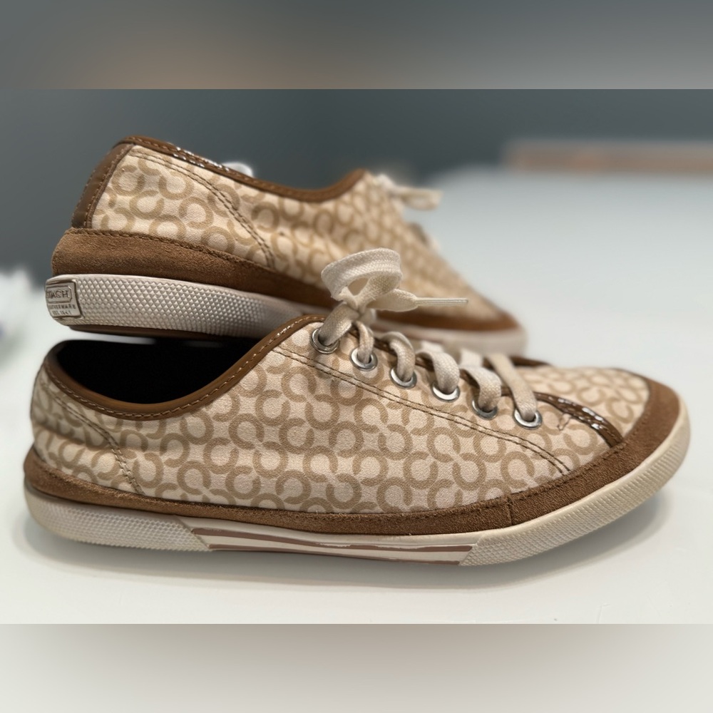 Coach Cream‎ and Brown Designer Edith Sneakers - Picture 6 of 9